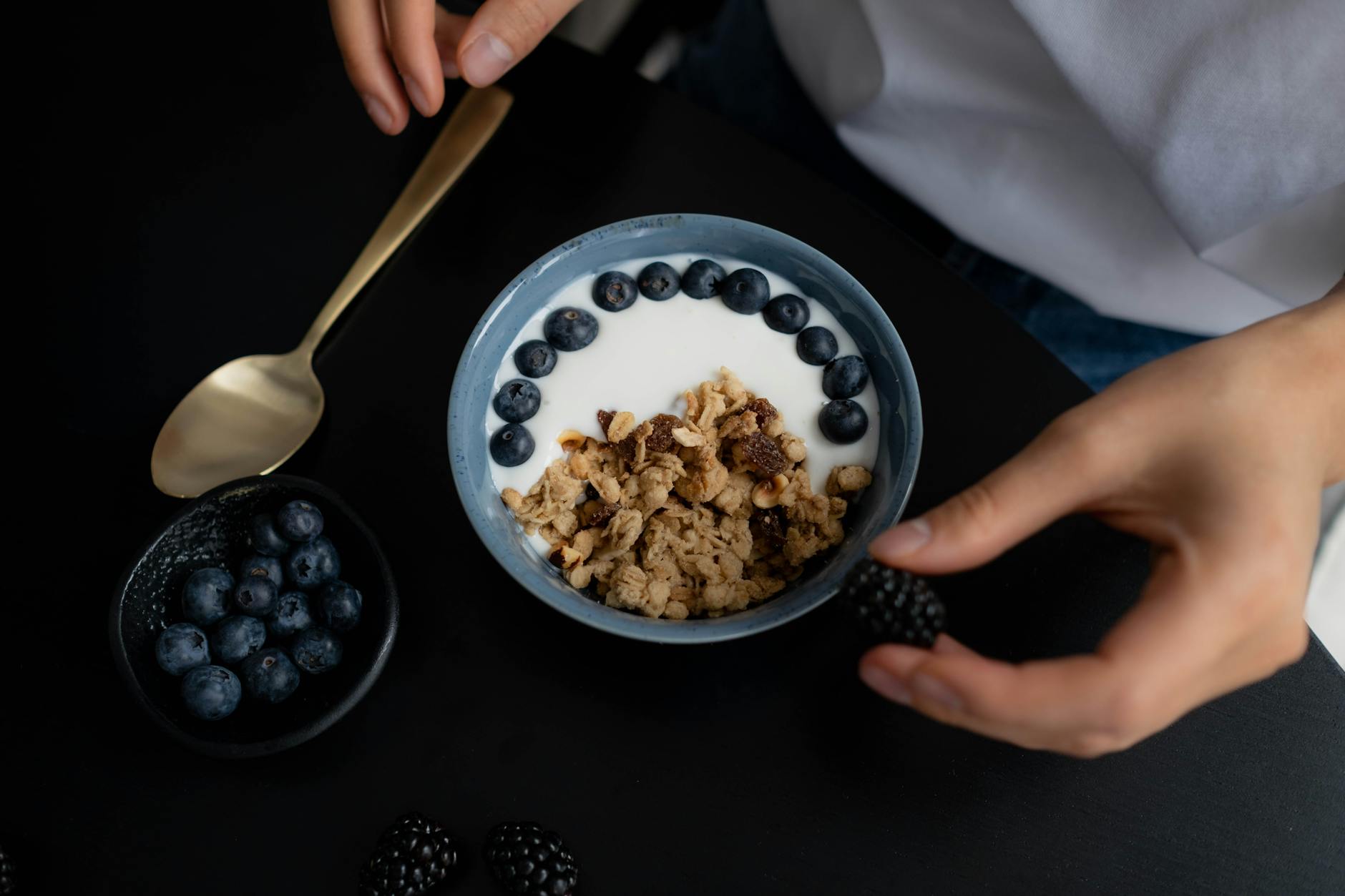 The Hardgainer Grocery List: Cheap, High-Calorie Foods That Actually Taste Good (No More Dry Chicken)